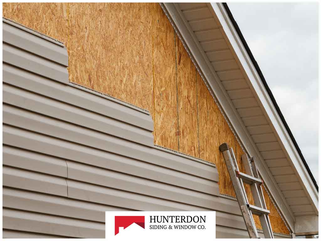 4 Things to Ask Your Siding Pro Before Signing a Contract